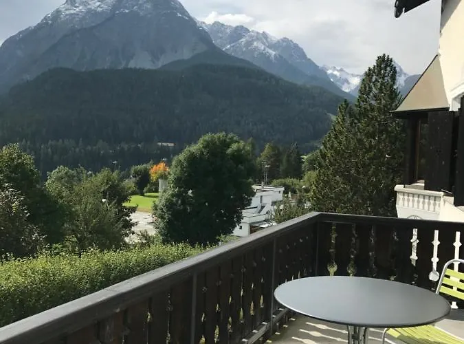 Apartmán Chasa Tusa 2 *